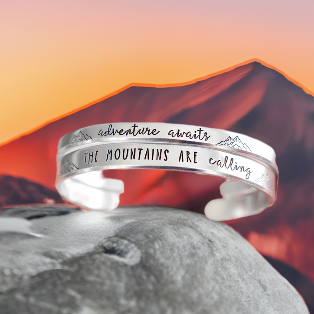Adventure Awaits Bracelet - Tesoro Jewelry