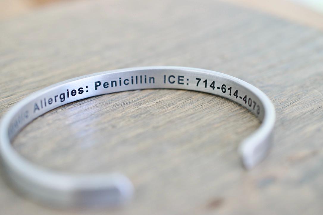 Medical Alert Bracelet - Bracelet for Women, Men - 1/4 inch