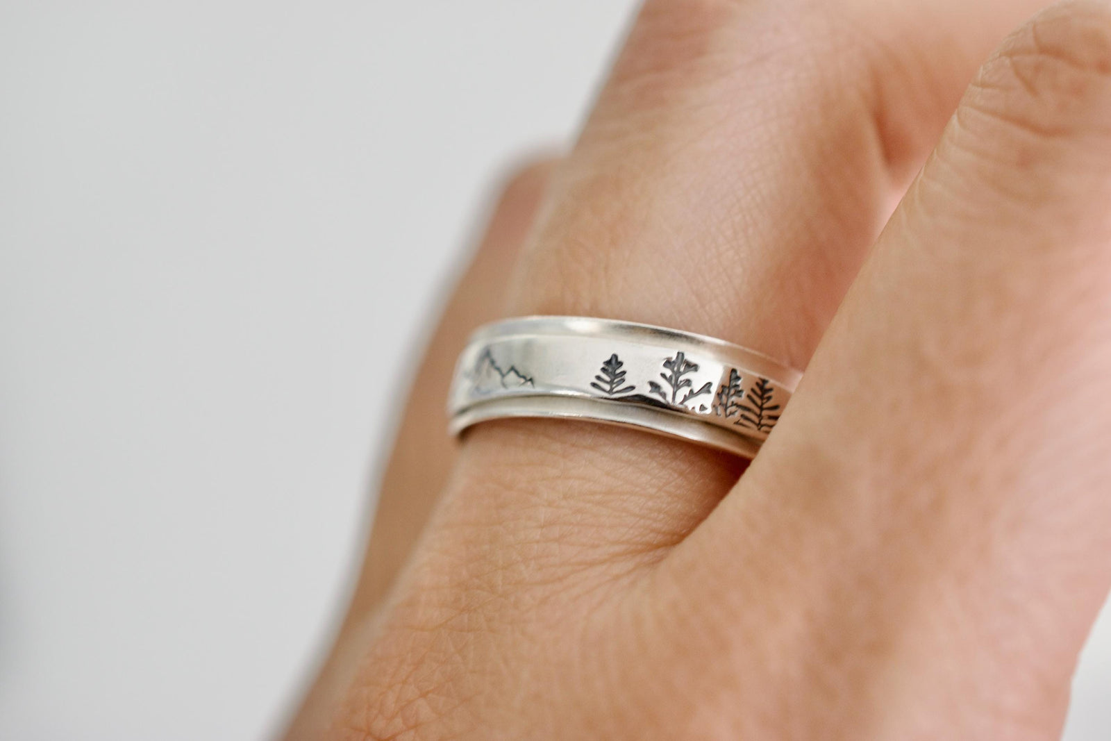 Sea Mountain Forest Spinner Ring - Fidget Ring