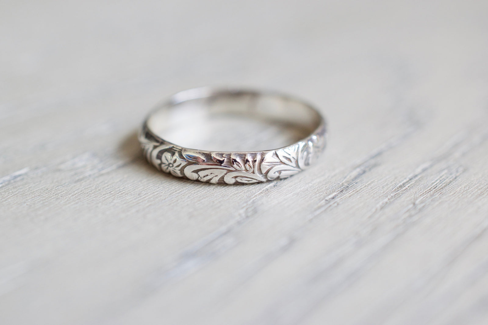 Floral Ring, wood background