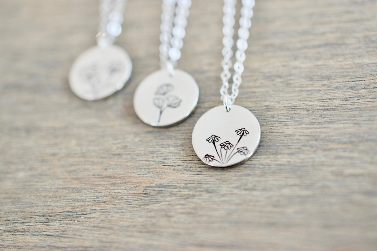 Daisy Necklace - Birthmonth Flower Jewelry - April Jewelry - Small Daisy Charm