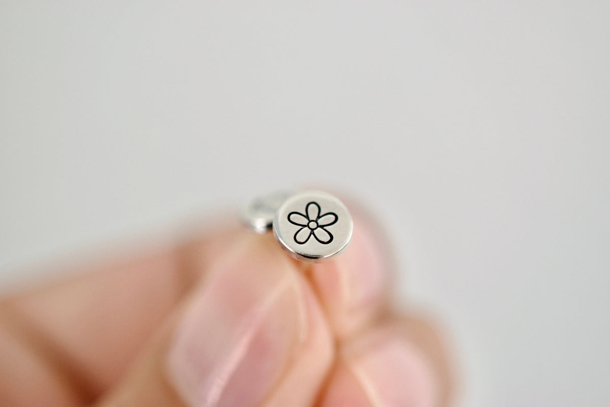 Retro Daisy Earrings