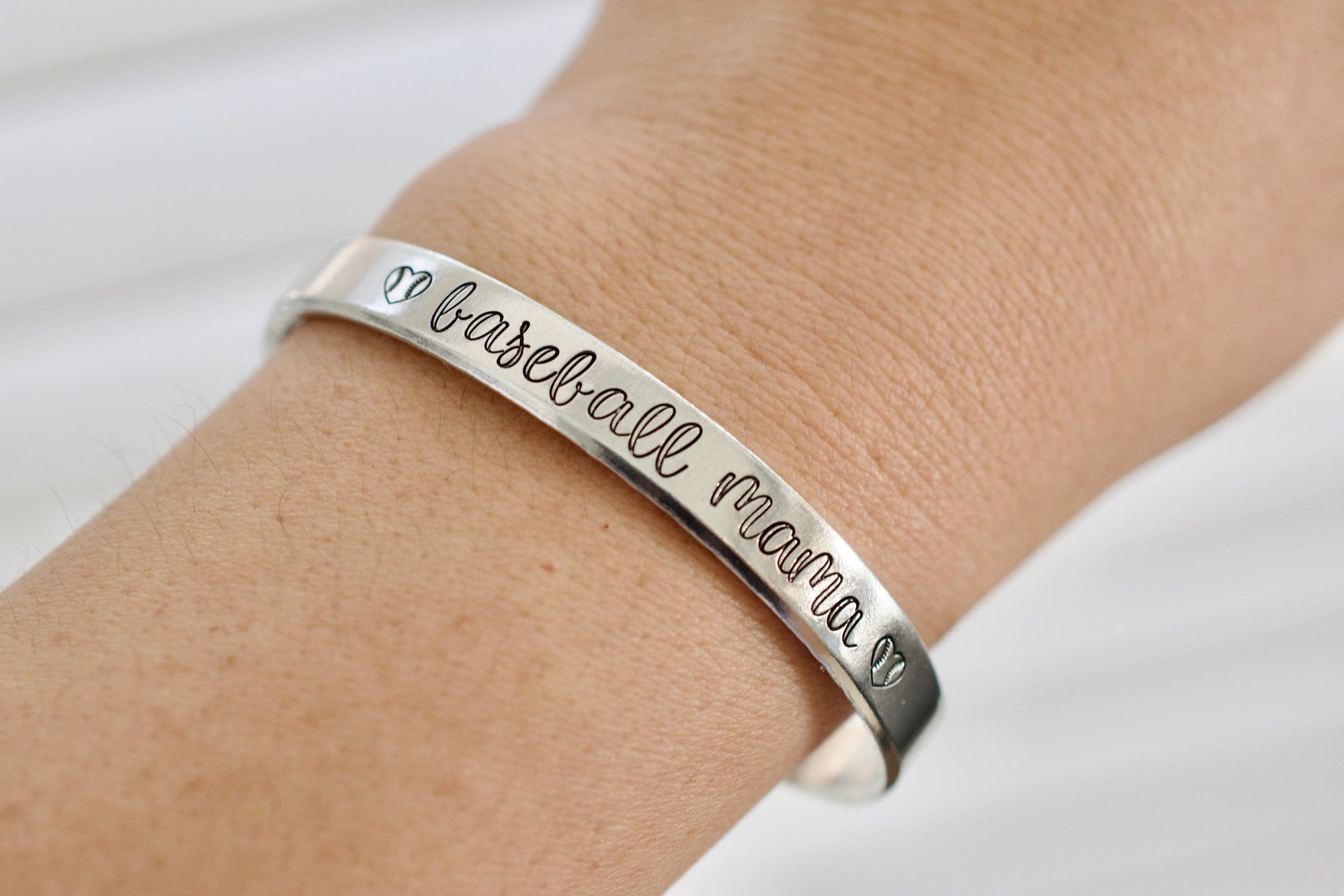 Baseball deals mom bracelet