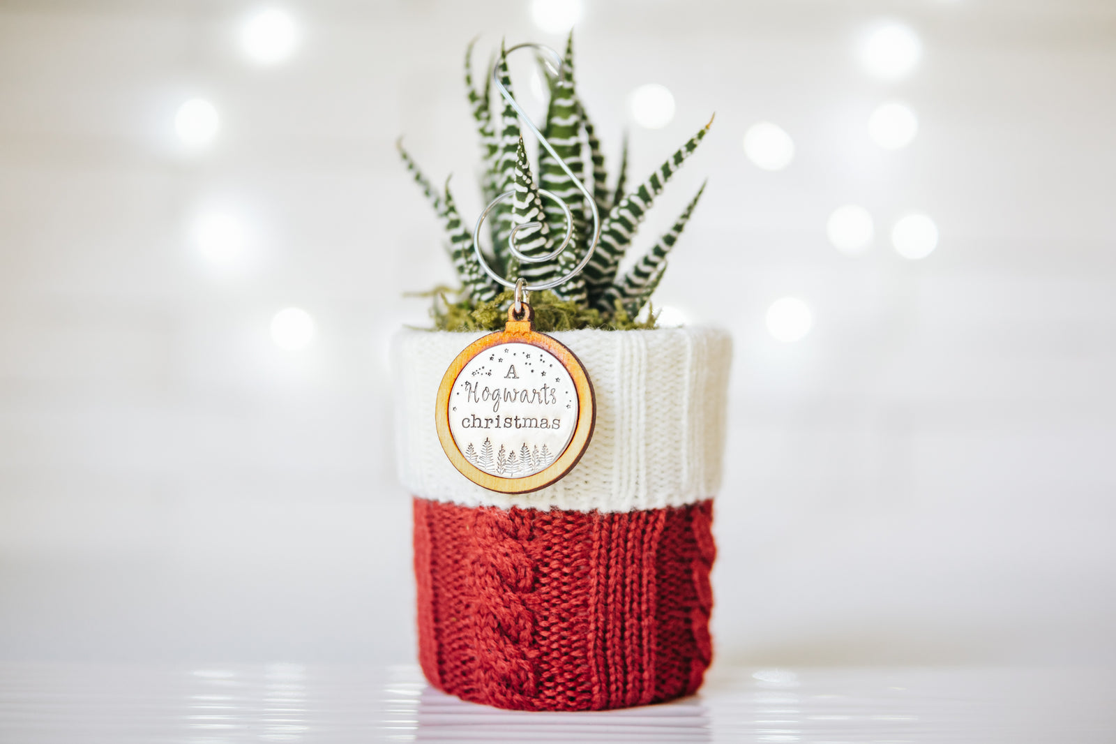 A Hogwarts Christmas Ornament - Tesoro Jewelry